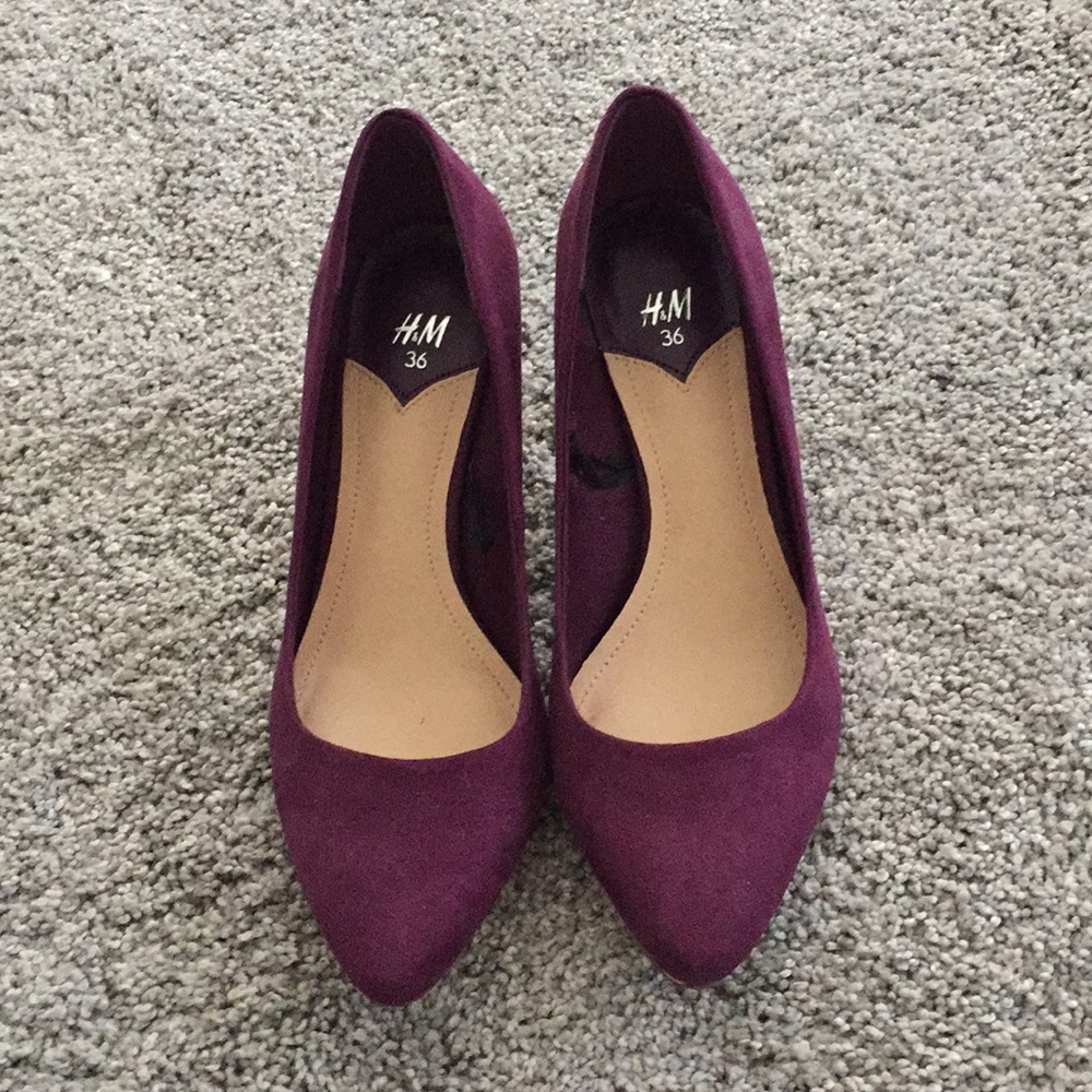 h&m ultra suede heels plum color